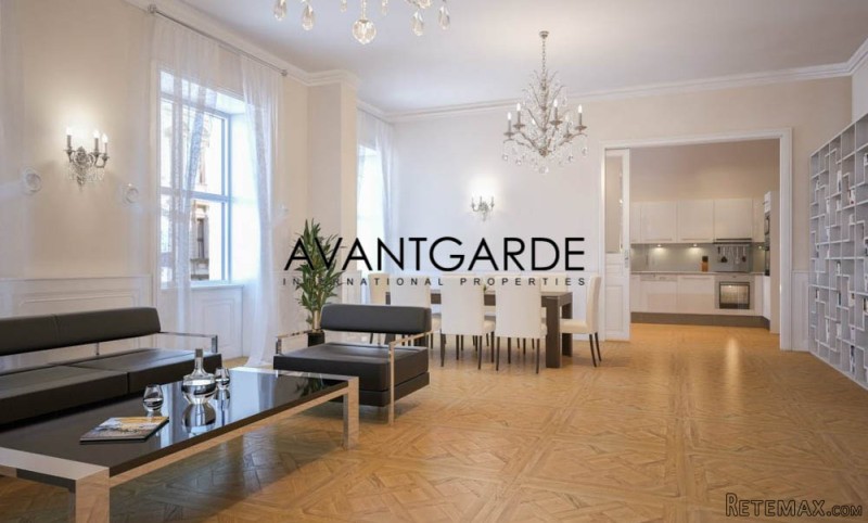 Luxurious apartment in grand..