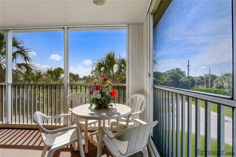 2 bedroom Residence For Sale: Stuart.. - 2