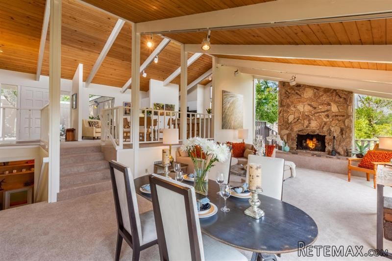 4 bedroom House For Sale: 1512..