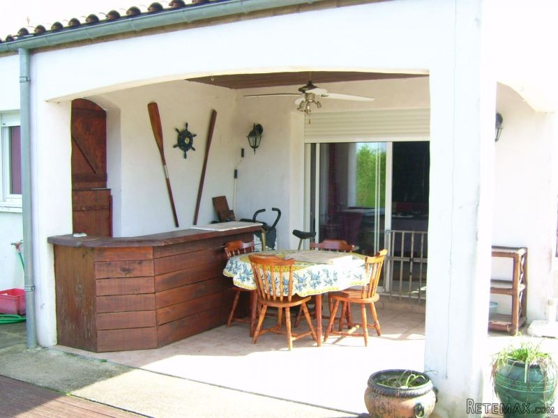 Sale House Saintes (17100) Corme Royal - 2