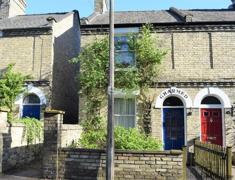 2 bedroom end of terrace house for sale