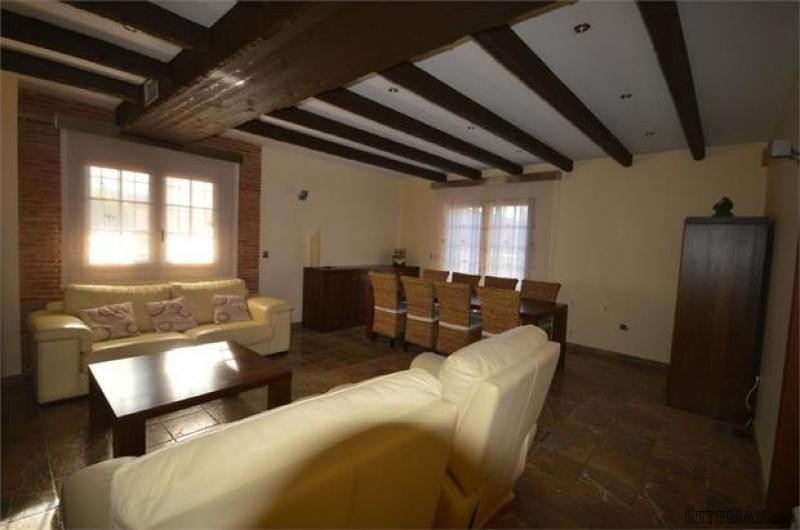 4 bedroom detached house for sale - 2