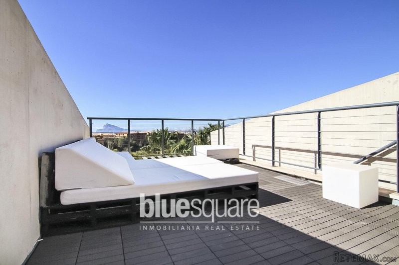 3-Bedroom Townhouse with Panoramic Sea..