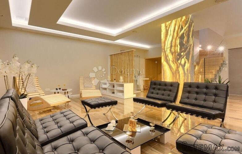 VILA SA VLASTITIM WELLNESS CENTROM U ROVINJU, NASELJE ROVINJ