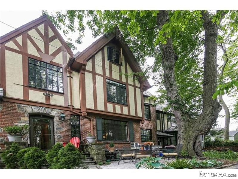 3 bedroom House For Sale: 6 Manning..