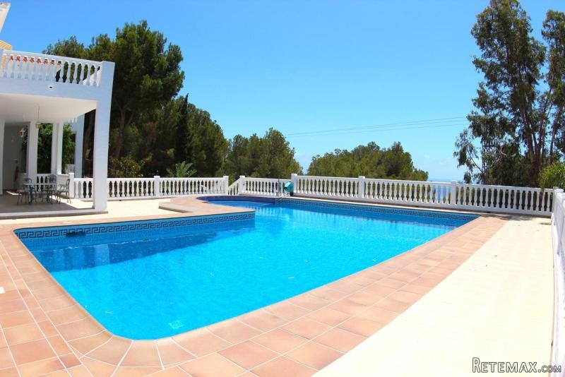 Modern 5 bedroom Villa in Altea - 2