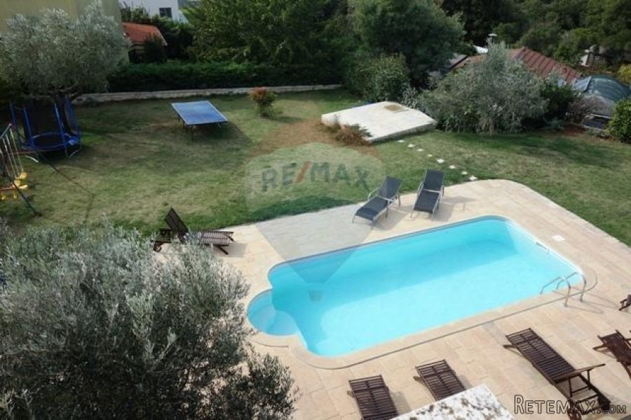 Apartmanska kuća s pogledom na more - 9