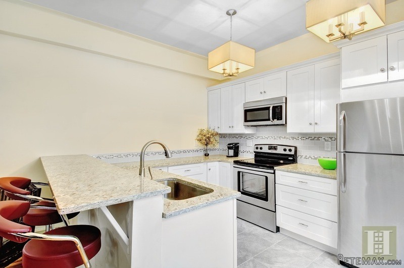 2 bedroom Apartment For Sale: 514 WEST.. - 2