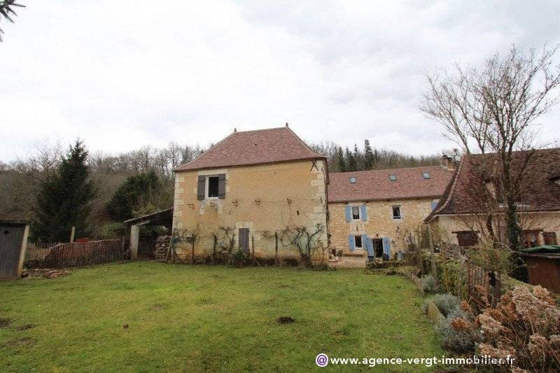 Ref 28259 : Maison De Bourg Avec..