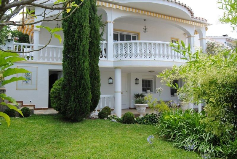 Villa for Sale in Caleta de Velez..