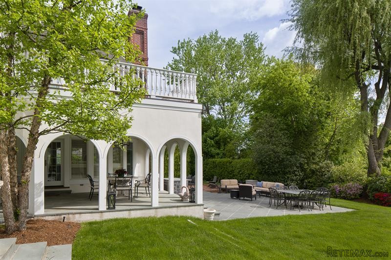 5 bedroom House For Sale: 46 Biltmore.. - 2