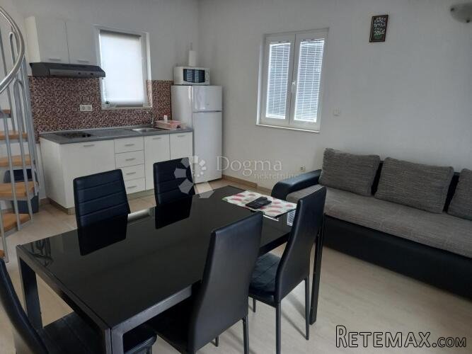 APARTMAN NIN-prvi red do mora - 2