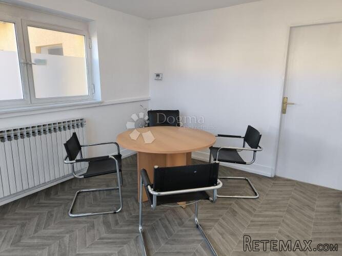 Stambeno-poslovna zgrada Trnje, 421 m², parking - 2