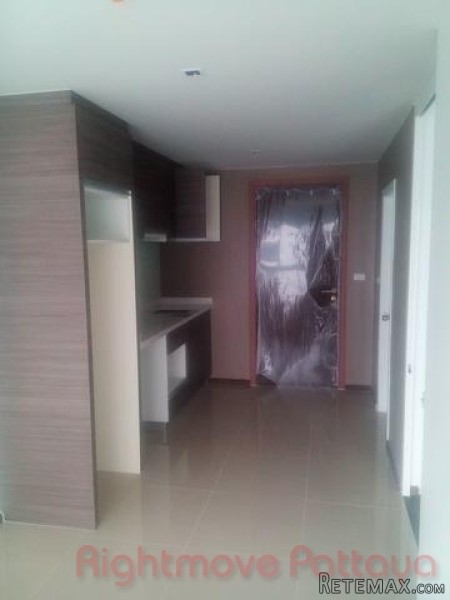 1 Bedroom Condo for sale in Pratumnak -.. - 2