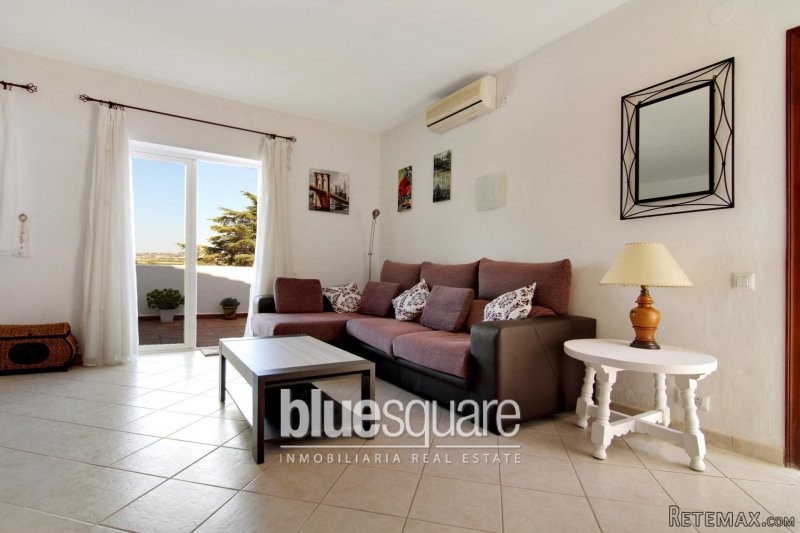 Well presented one bedroom apartment..