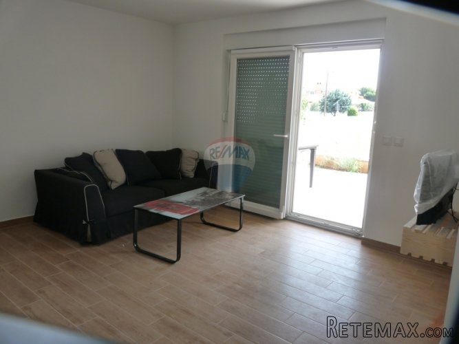 POMER, lijepa moderna kuća od 260 m2 sa tri odvojena stana - 3