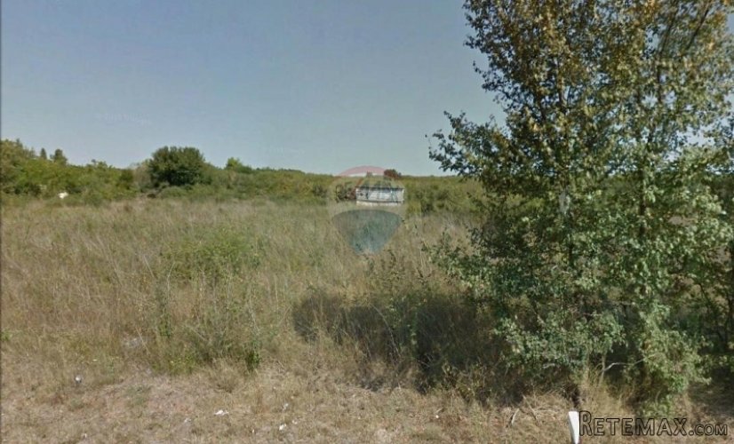 Pula građevinsko zemljište 1896m2