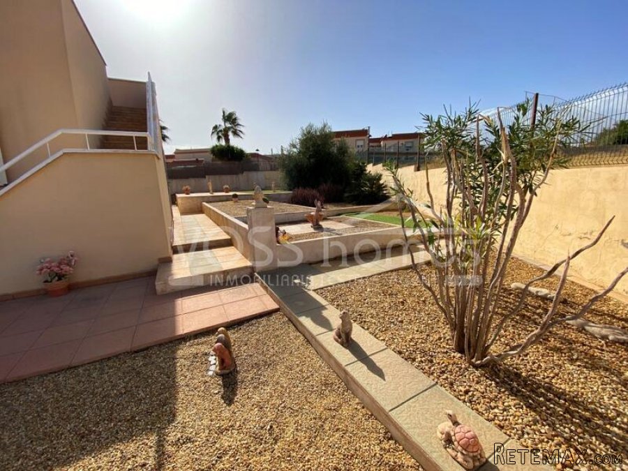 NEW & EXCLUSIVE TO VOSS HOMES - Spacious, light & airy 3.. - 11