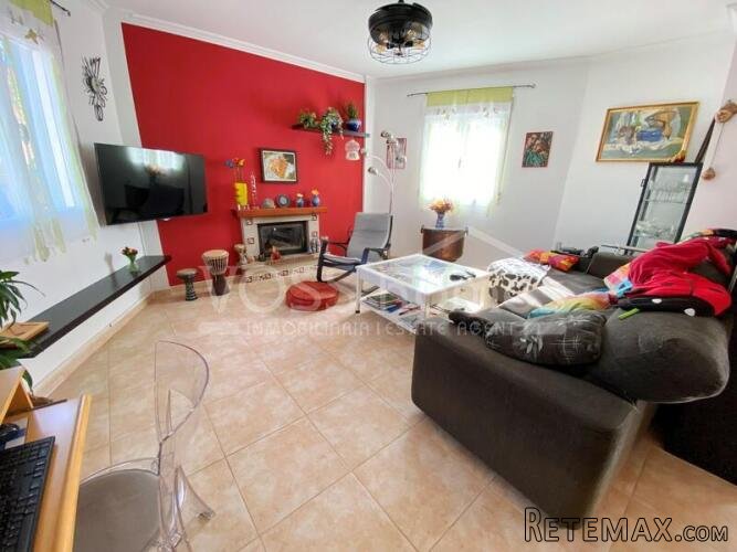 NEW LISTING TO VOSS HOMES - An impressive and large 4 bed.. - 11