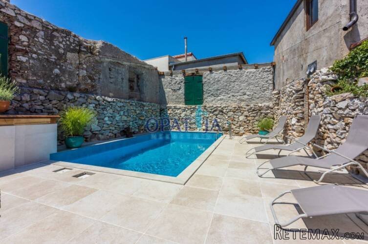 Bribir - Prekrasan apartman s terasom i bazenom - 3