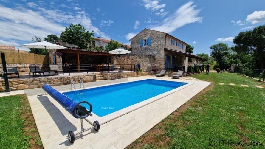 Sveti Lovreč, Prekrasna kamena vila s velikom okućnicom - 3