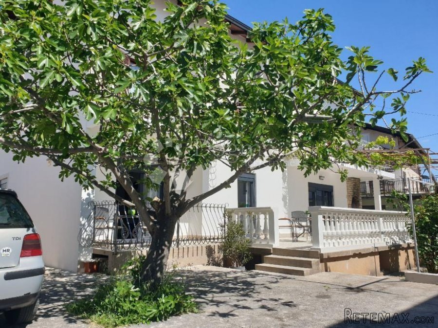 VODICE ATRAKTIVNA APARTMANSKA KUĆA BLIZ MORA - 5