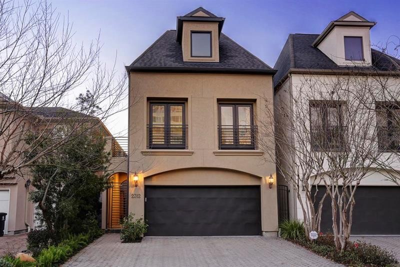 3 bedroom House For Sale: 2312 Peckham..