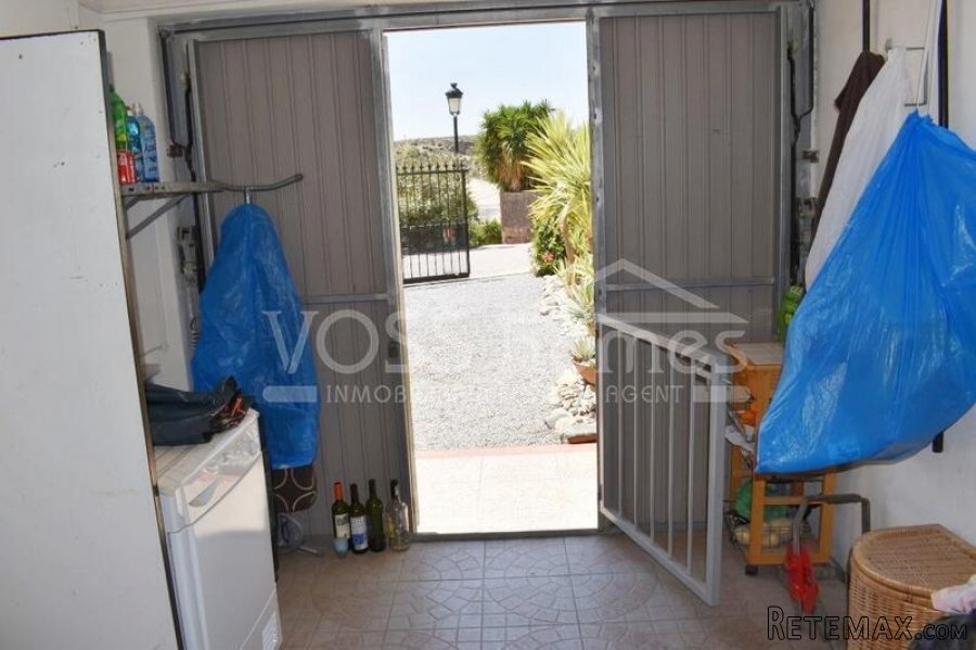 NEW & EXCLUSIVE LISTING TO VOSS HOMES - An Immaculately.. - 19