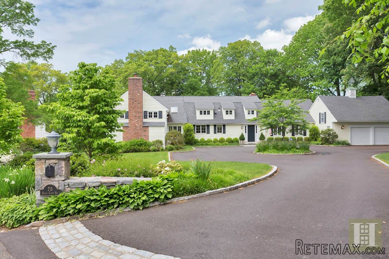 5 bedroom House For Sale: 70 CEDAR.. - 2