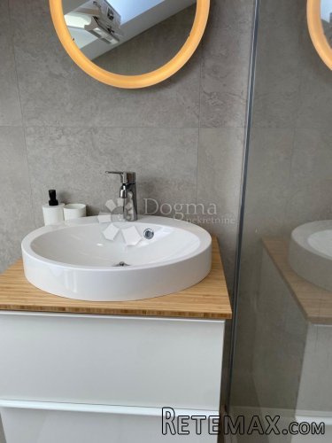 VODICE ATRAKTIVNA APARTMANSKA KUĆA BLIZ MORA - 10