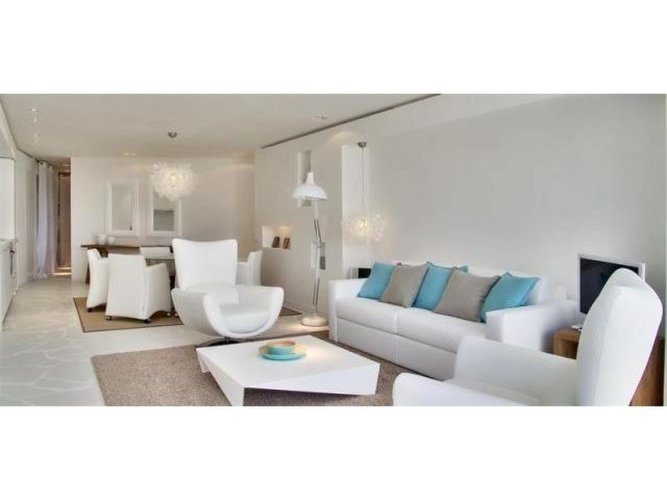 3 bedroom Flat For Sale: Marina.. - 2
