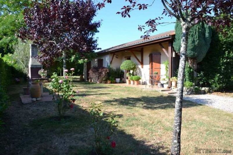 Charming Detached House For Sale
