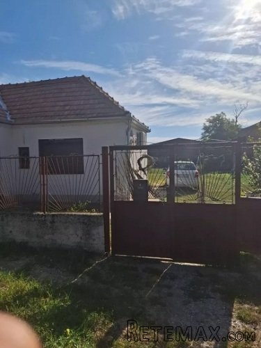 Kuća na prodaju u Farkaždinu-Zrenjanin - 3