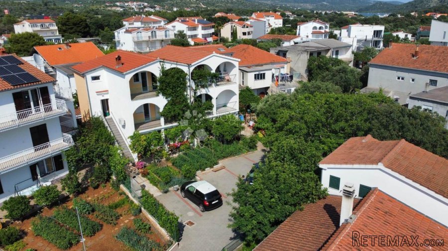ROGOZNICA- KUĆA 70M OD PLAŽE - 3