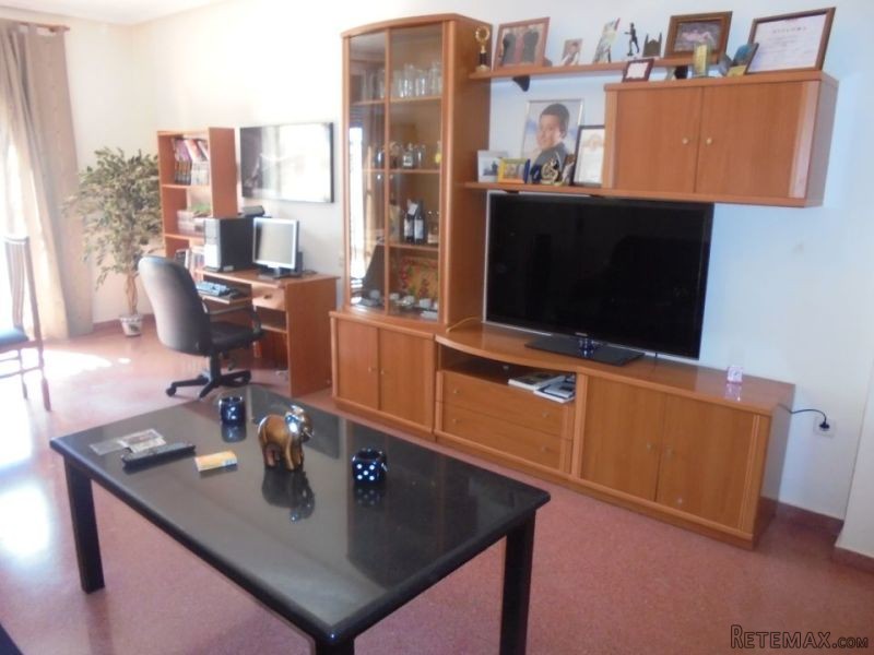 Spacious 3 Bedroom Modern Apartment In.. - 2