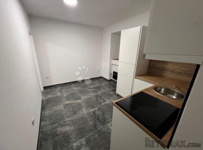 Zagreb, Donji Grad-2 odvojena stana,53 M2 - 3