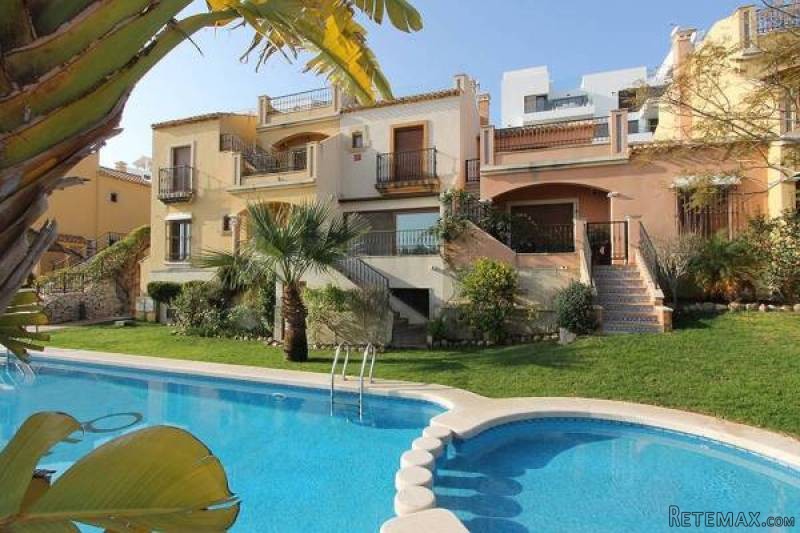 2 Bedroom 2 Bathroom Townhouse In.. - 2