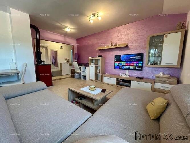 Prodaje se stan – 65 m², Novigrad - 5