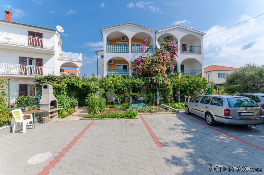 ROGOZNICA- KUĆA 70M OD PLAŽE - 5