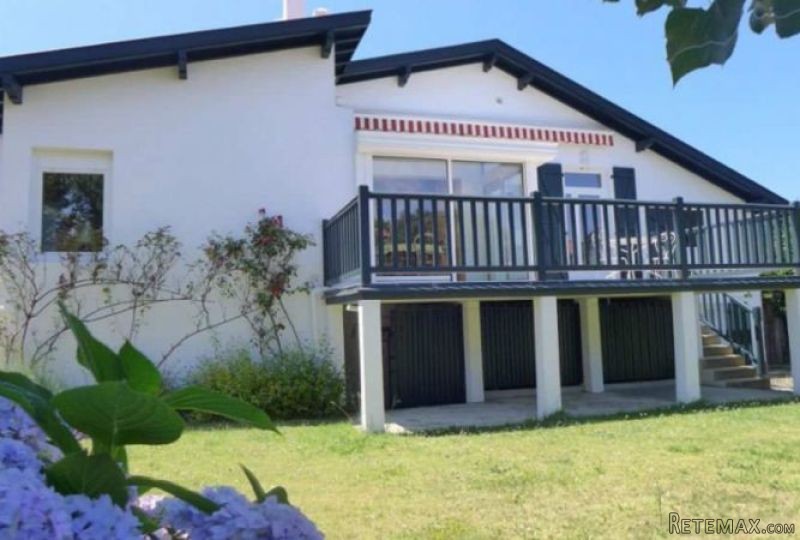 Stunning Detached House