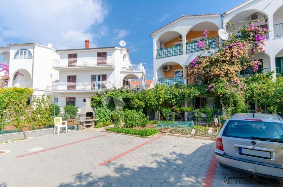 ROGOZNICA- KUĆA 70M OD PLAŽE - 6