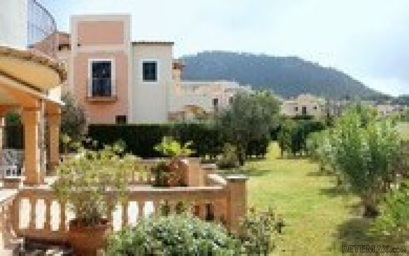 Ground floor for sale in a golf..