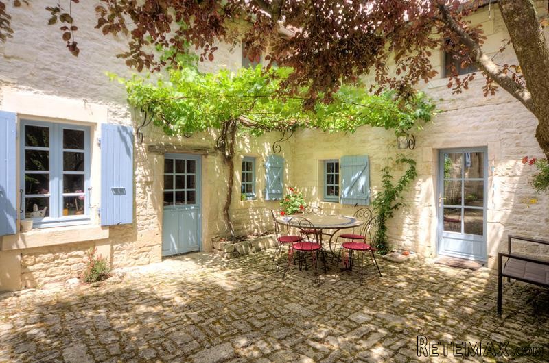 4 Bedrooms - Stone House -..