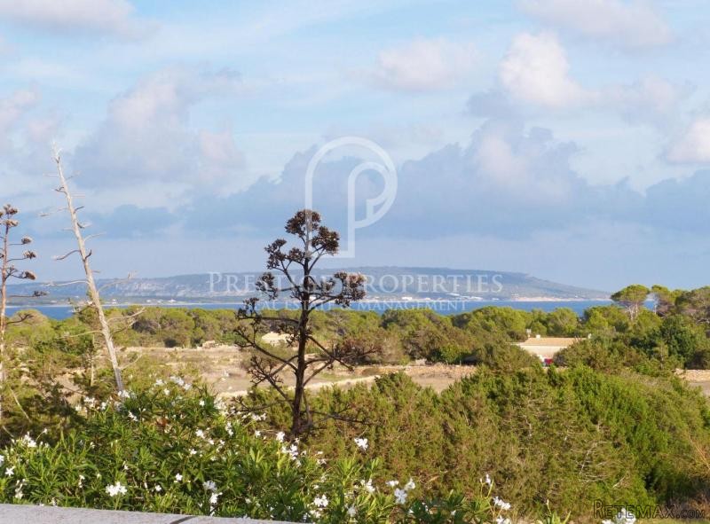 Beautiful and charming property on the..