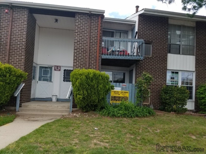 275 Green St Unit 5g3 Beverly, NJ..