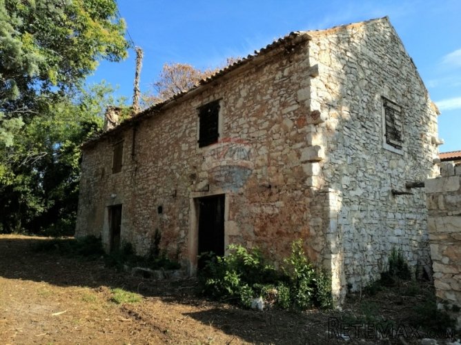 Umag, Kamena Kuća za adaptaciju - 3