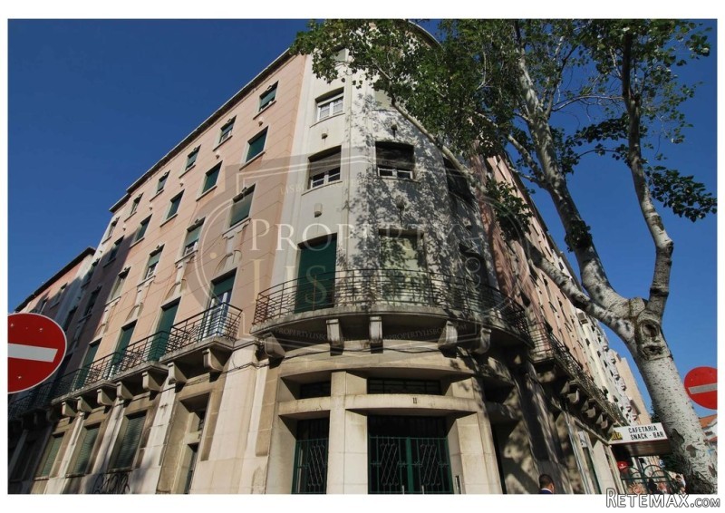 AVENIDAS NOVAS: Penthouse, Elevator T4..