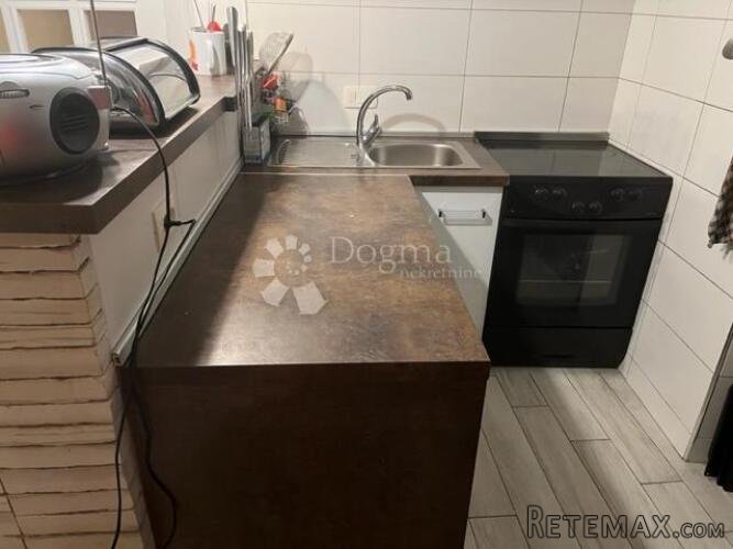 Kastav-samostojeća kuća 250m2,blizina škole,vrtića!! - 6