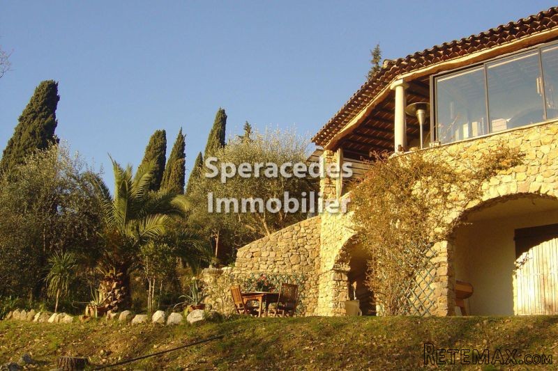 Speracedes 5 Bedroom House With Sea View