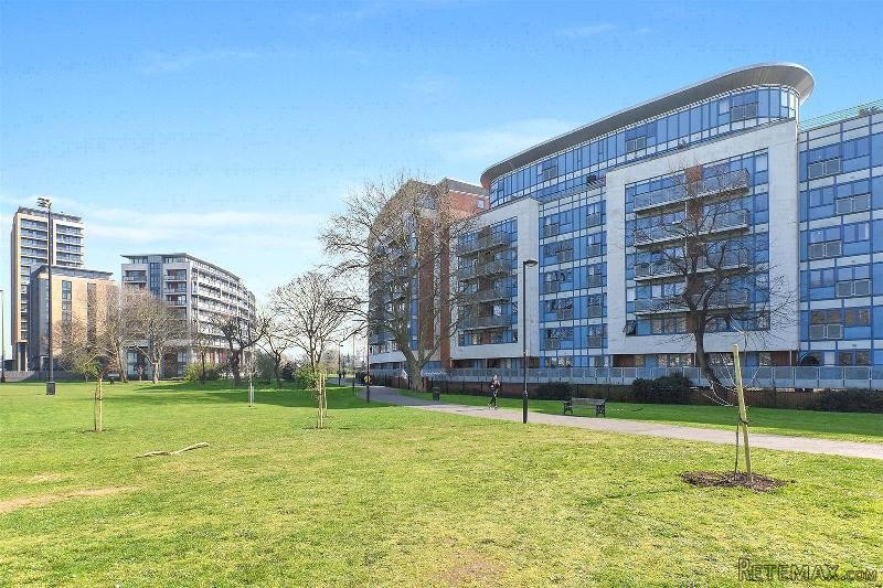 Property - London - For Sale